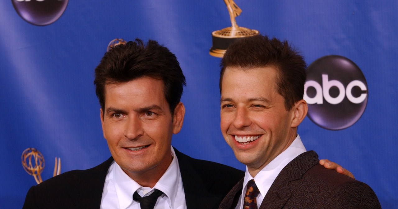 Charlie Sheen i Jon Cryer /Bob Riha Jr / Contributor /Getty Images