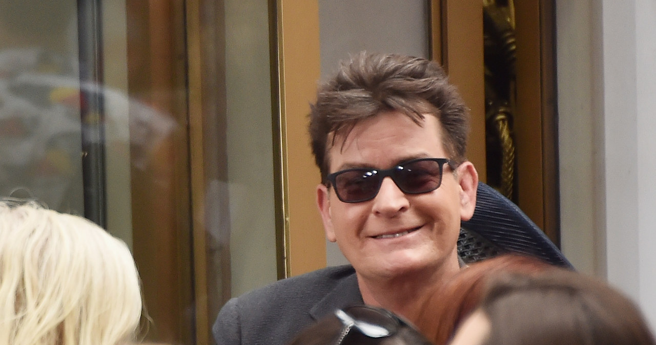 Charlie Sheen /Mike Coppola /Getty Images