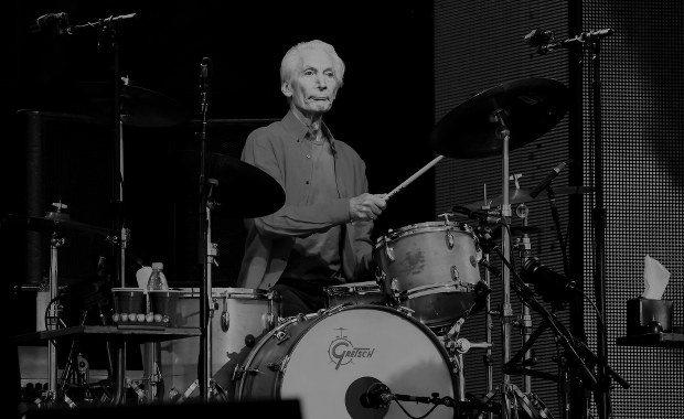 Charlie Watts nie żyje. Perkusista Rolling Stones zmarł w wieku 80 lat