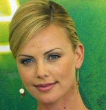 Charlize Theron odwiedzi Polskę /