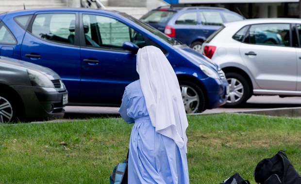 Charyzmat czy zniewolenie? "Zakonnice odchodzą po cichu"