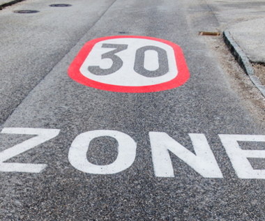 Chcą obniżenia dozwolonej prędkości z 50 do 30 km/h!