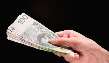 Chcą płacić lepiej, aby zatrzymać pracowników. Kto może liczyć na podwyżkę?