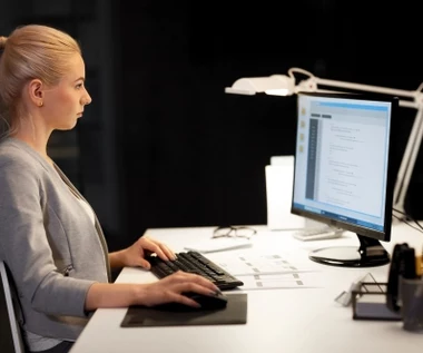 Chcą uczyć się języków i programowania - polscy pracownicy wskazują własne braki