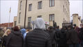 Chcą walczyć za wolność Ukrainy. Dziesiątki osób przed ambasadą w Tbilisi