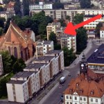 Chcą wyburzyć bloki, by odsłonić kościół. Co z mieszkańcami?