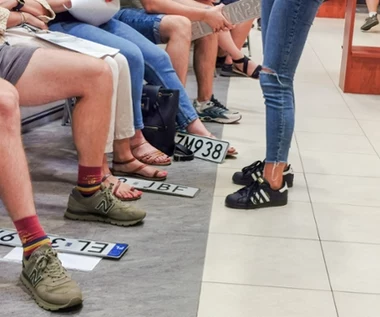 Chcą wyższych opłat dla kierowców. Chodzi m.in. o dowód i tablice rejestracyjne