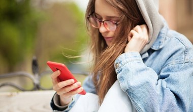 Chcą zakazać social mediów do 16 roku życia. "Czas na samoregulację minął"