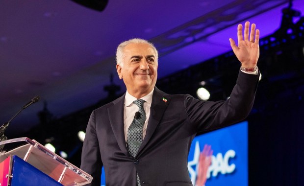 "Chcę uczynić Iran znów wielkim". Pahlawi podziękował za operacje USA
