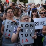 "Chcemy weta!". Pod oknami Andrzeja Dudy demonstracja ws. nowelizacji ustaw sądowych