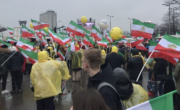 „Chcemy zmiany rządu”. Protest Irańczyków w Warszawie