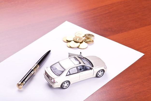 Chcesz kupić samochód? Sprawdź, kto ci pożyczy najtaniej? /&copy;123RF/PICSEL