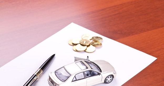 Chcesz kupić samochód? Sprawdź, kto ci pożyczy najtaniej? /&copy;123RF/PICSEL