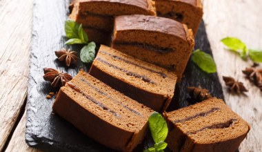 Chcesz mieć doskonały piernik na święta? Zacznij go robić już teraz