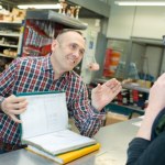 sprzedaż Chcesz oddać towar, sklep mówi nie. Oto co faktycznie wolno sprzedawcy