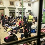Chcesz wesprzeć uchodźców? Lista zweryfikowanych zbiórek z pomocą dla Ukrainy