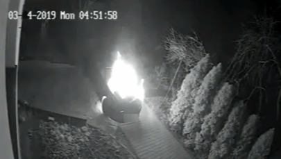 Chciał podpalić samochód, ale podpalił też siebie [WIDEO]