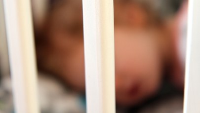 Chciał popełnić „samobójstwo rozszerzone”. Wszedł z 3-latkiem pod jadące auto