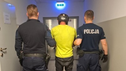 Chciał przejechać policjanta, trafił do aresztu