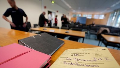 Chciał sądownie zakazać Angeli Merkel krytyki swojego wiersza. Satyryk przegrał