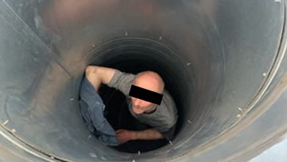 Chciał się włamać do warsztatu. Utknął w szybie wentylacyjnym na 4 godziny