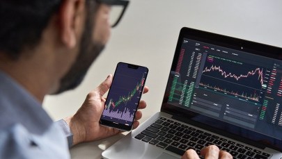 Chciał zarobić na kryptowalutach, stracił ponad 180 tys. zł