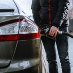 Chciał zatankować "na zapas". Zapomniał o jednym i dostał 3 tys. zł mandatu
