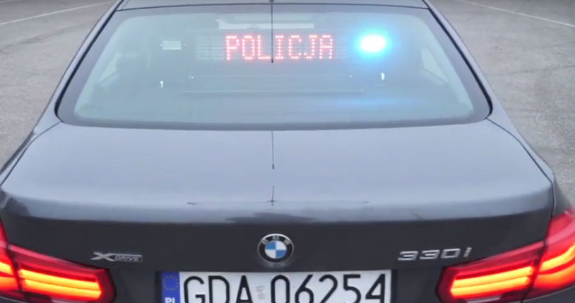 Chciała się ścigać z nieoznakowanym BMW /Policja