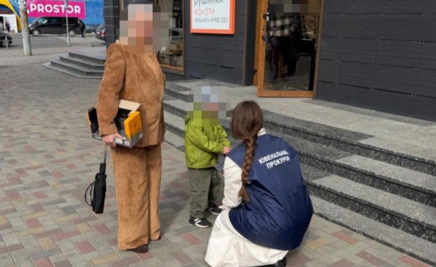 Chciała sprzedać syna za 25 tys. dolarów. Udaremniono "transakcję" na Wołyniu