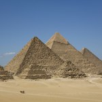 Chcieli odnowić piramidę w Egipcie. Co dalej z kontrowersyjnym projektem?