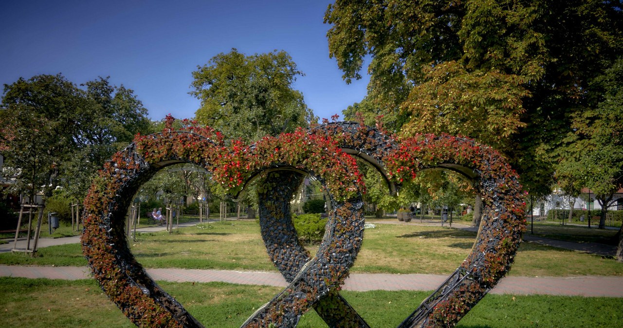 Chełmno nazywane jest "Miastem Zakochanych". Co roku walentynki są tam niezwykle hucznie obchodzone. /Przemysław Graf/Reporter /East News