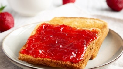 Chemia na śniadanie? Niepokojące wyniki badań dżemów