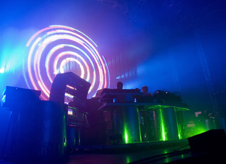 Chemical Brothers w akcji - fot. isifa /Getty Images/Flash Press Media