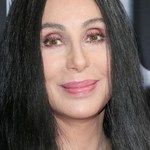 Cher wskrzesza pieśń o wampirach
