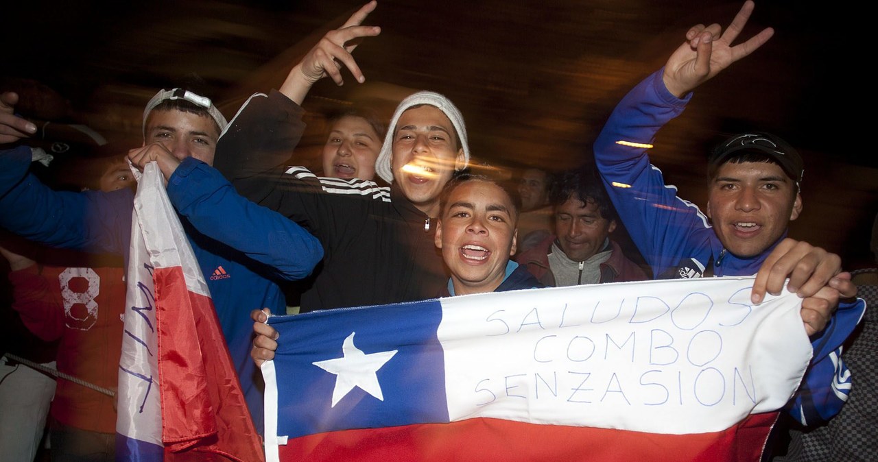 Chile: Górnicy wyjeżdżają na powierzchnię