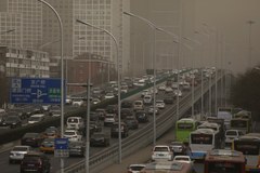 Chińczycy nie mają czym oddychać. Ogromny smog w Pekinie