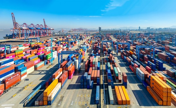 ​Chińczycy ruszyli z towarami do Europy nową, znacznie szybszą trasą