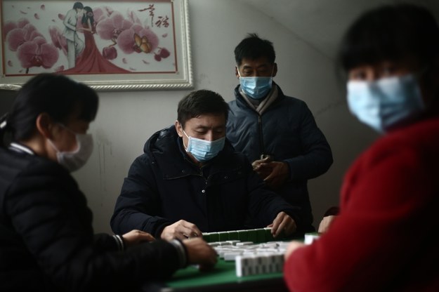 Chińscy urzędnicy, którzy nie będą sumiennie wykonywać obowiązków i instrukcji przywódcy ChRL Xi Jinpinga dotyczących walki z epidemią koronawirusa, zostaną surowo ukarani – ogłosiła centralna komisja dyscyplinarna //LIU TAO /PAP/EPA
