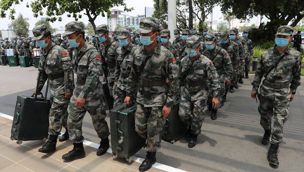 Chińscy żołnierze w Kambodży /MAK REMISSA /PAP/EPA