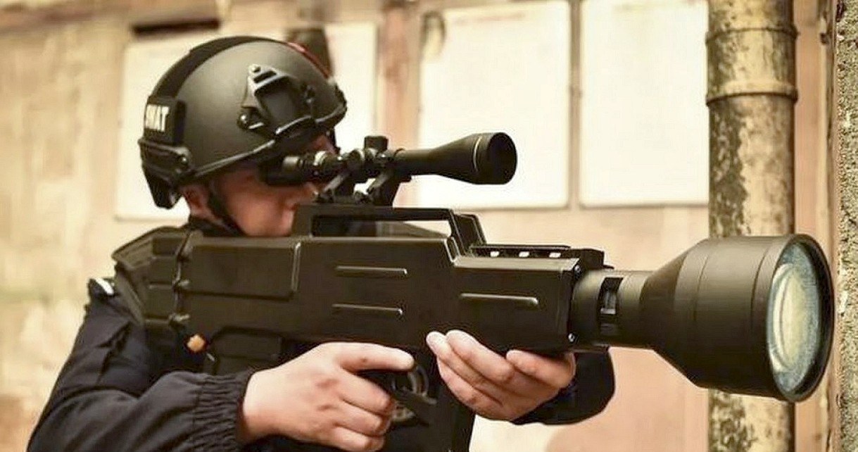 Chińska armia już dysponuje karabinami laserowymi o potężnej mocy /Geekweek