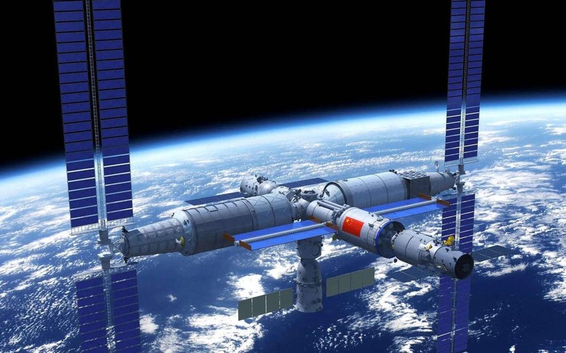 Chińska stacja Tiangong trafiona kosmicznym śmieciem. /China Manned Space Engineering Office /materiały prasowe