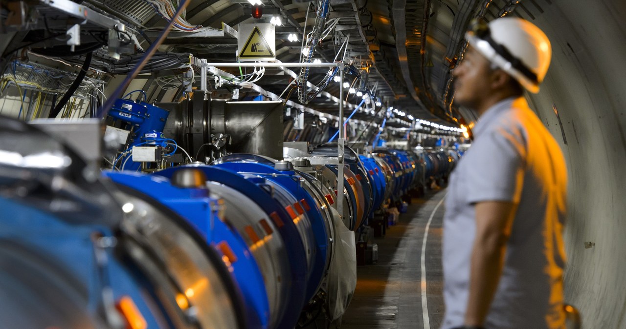 Chiński akcelerator ma uzupełniać działanie LHC, a nie z nim konkurować /AFP