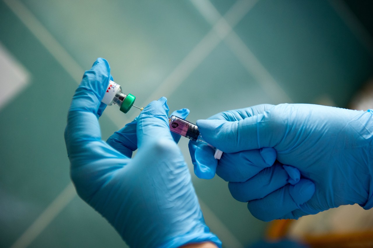 Chiński naukowiec: W pracy nad lekami i szczepionkami na koronawirusa nie idźmy "na skróty"