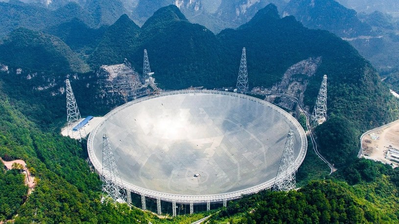 Chiński rząd maczał palce w tajemniczej katastrofie radioteleskopu Arecibo? /Geekweek