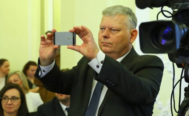 Chiński telefon dla Marka Suskiego. "Tajemnice państwowe mogą być zagrożone"