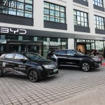 Chińczycy Chińskie marki przejmują europejskie salony. Dealerzy się cieszą