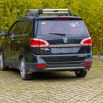 Chińskie samochody podbijają polski rynek. Prezes PZPM wyjaśnia rosnący popyt