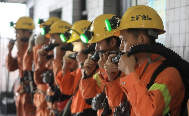 Chiny: 22 górników uwięzionych w zalanej kopalni węgla