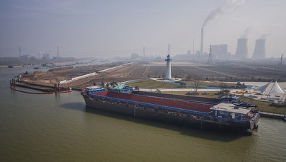 Chiny: Awaria statku towarowego. Nie żyje 9 osób