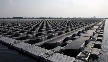 Chiny budują największą na świecie pływającą farmę solarną